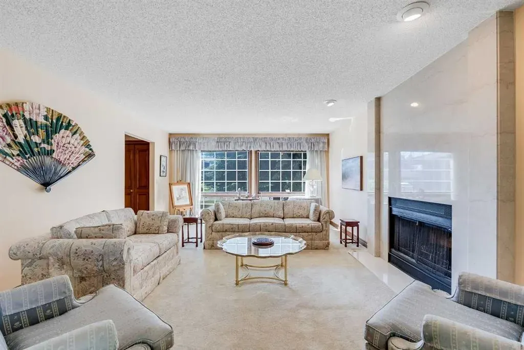 279 Canterville Drive SW