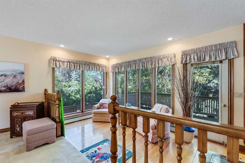 279 Canterville Drive SW