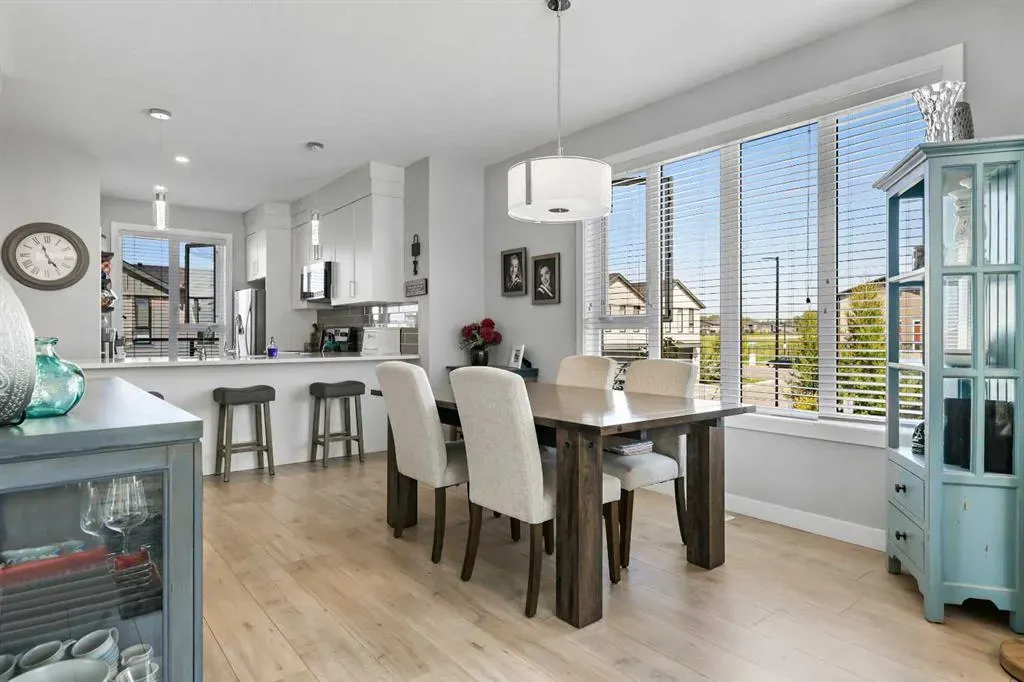 502 Drake Landing Wynd
