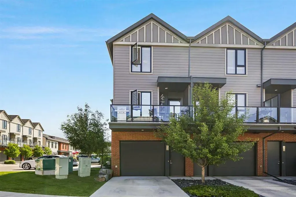 502 Drake Landing Wynd