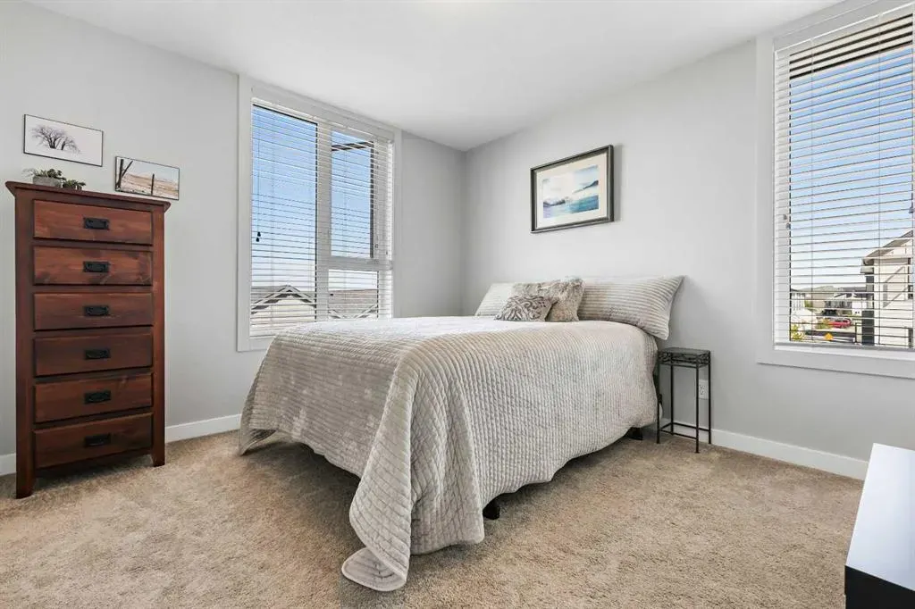 502 Drake Landing Wynd