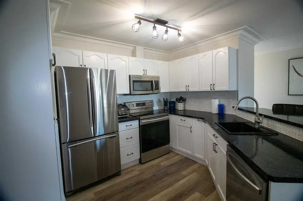 604 19 Street SE, #103