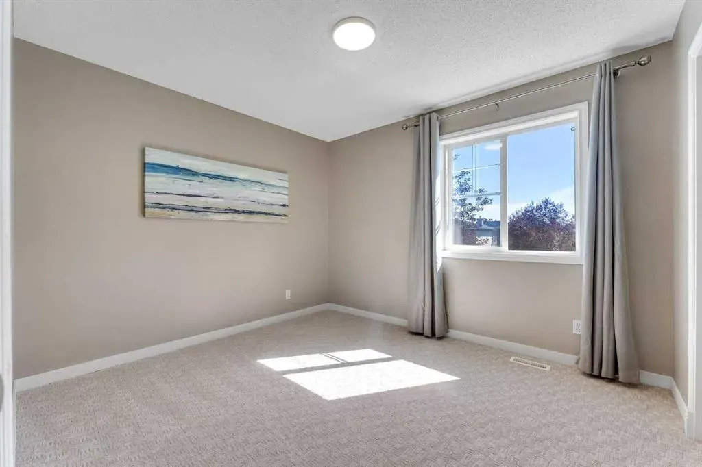 209 Sagewood Grove SW