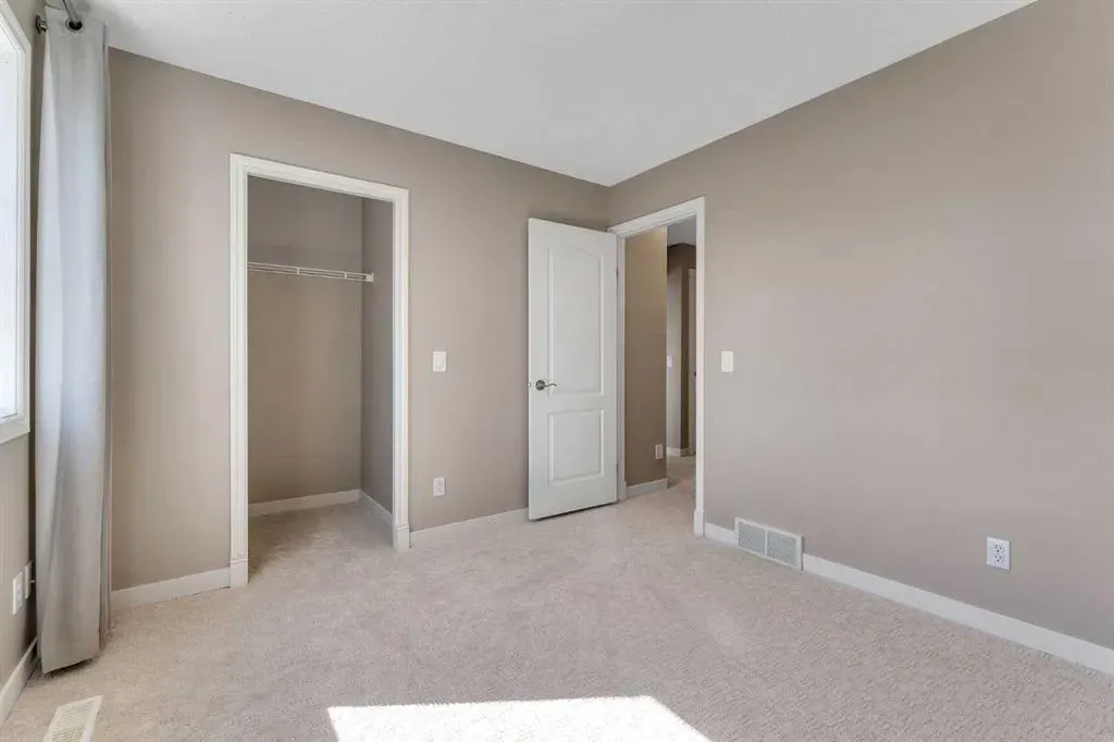 209 Sagewood Grove SW