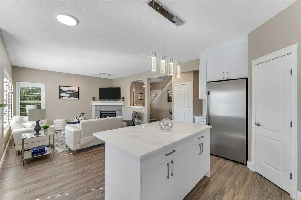 209 Sagewood Grove SW
