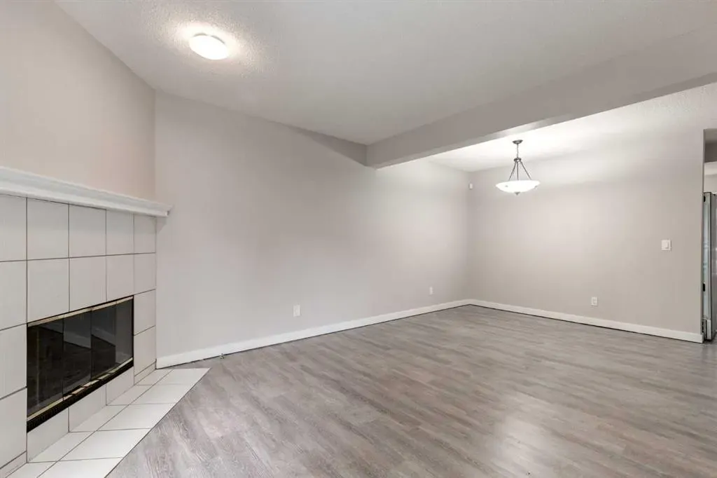 245 Cedarwood Park SW