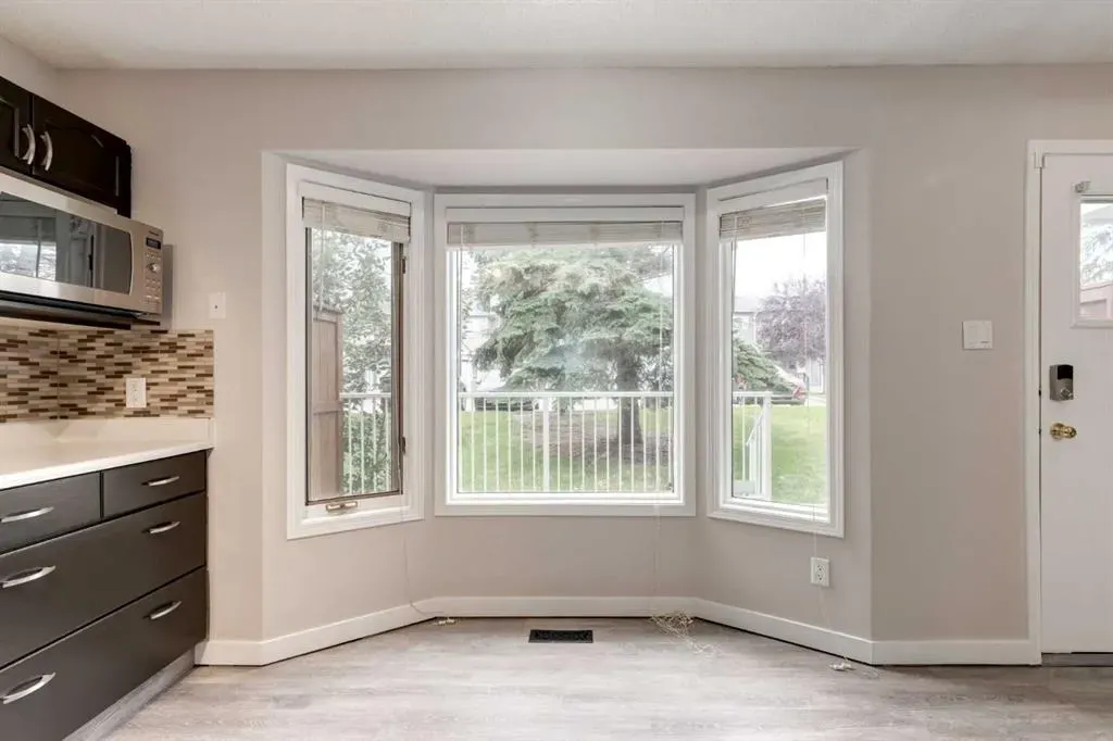 245 Cedarwood Park SW