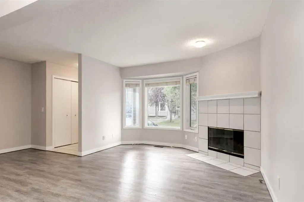 245 Cedarwood Park SW