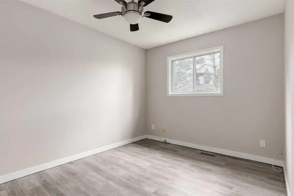 245 Cedarwood Park SW
