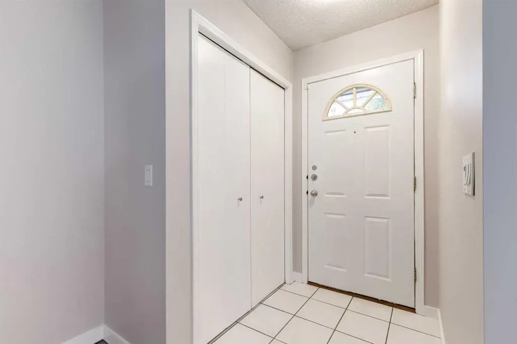 245 Cedarwood Park SW