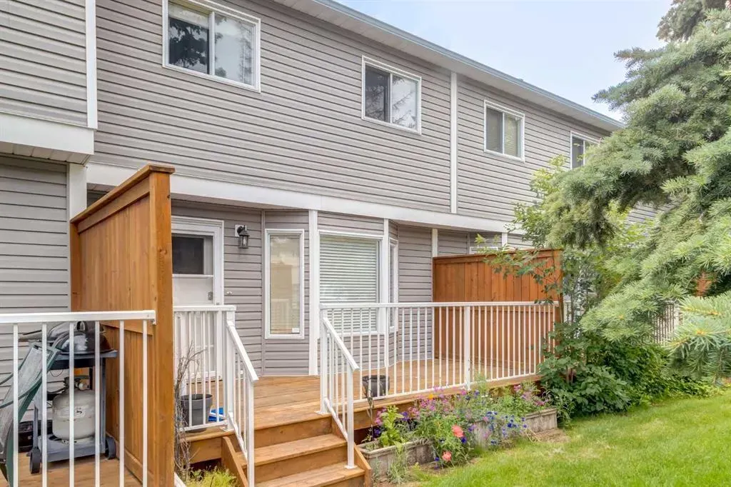 245 Cedarwood Park SW