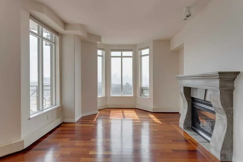 1718 14 Avenue NW, #809