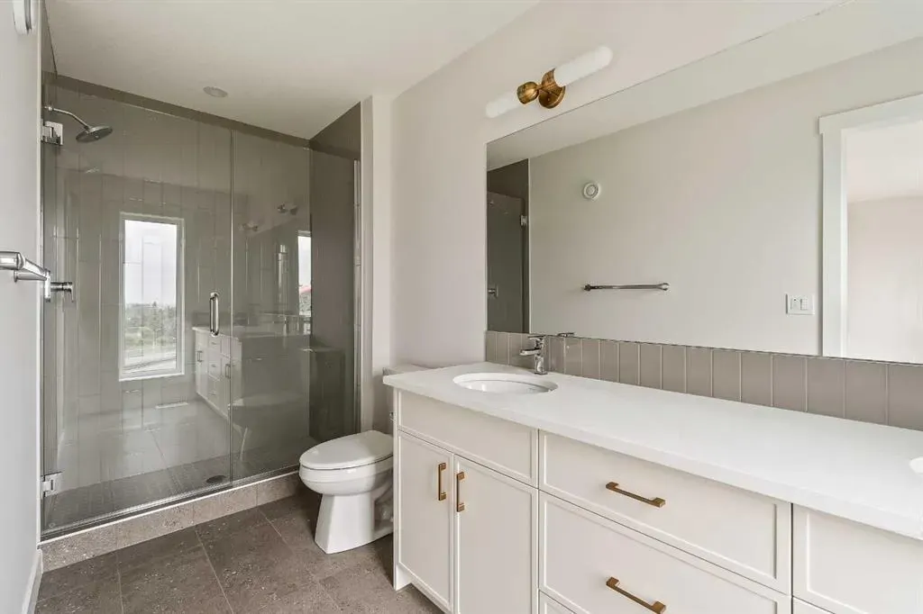 405 Sovereign Common SW