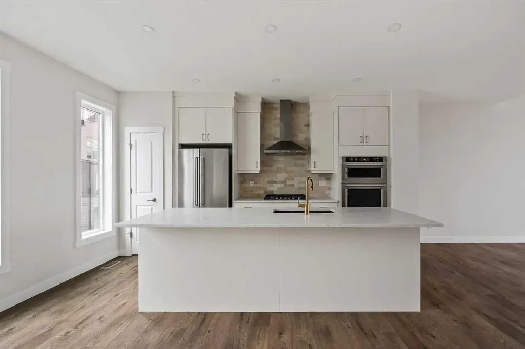 405 Sovereign Common SW