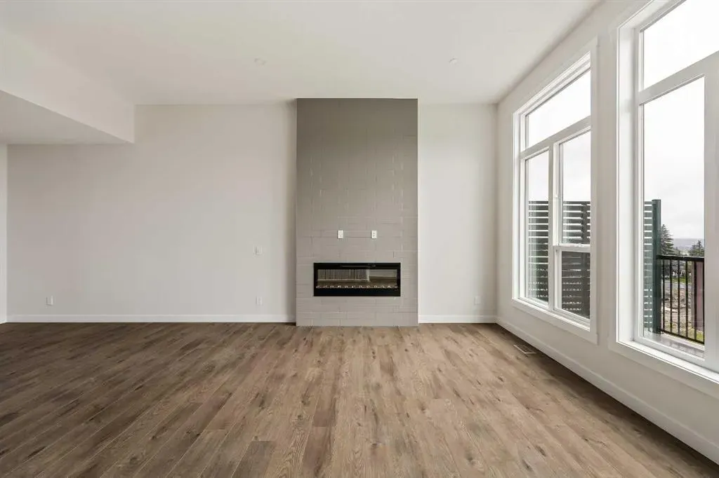 405 Sovereign Common SW