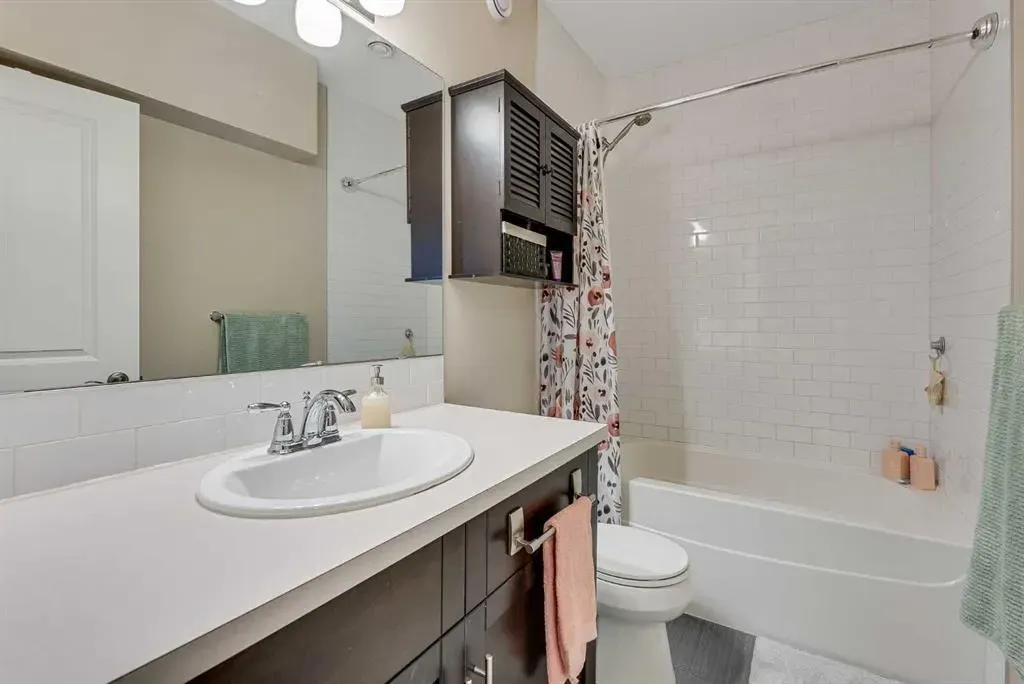 280 Nolancrest Heights NW