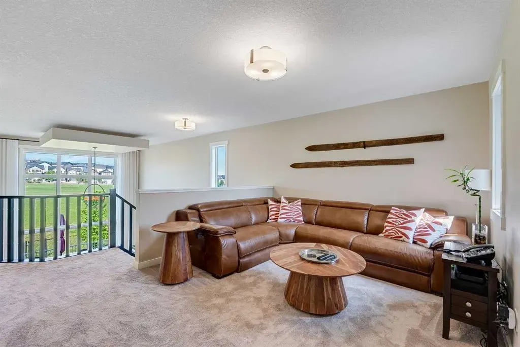 280 Nolancrest Heights NW