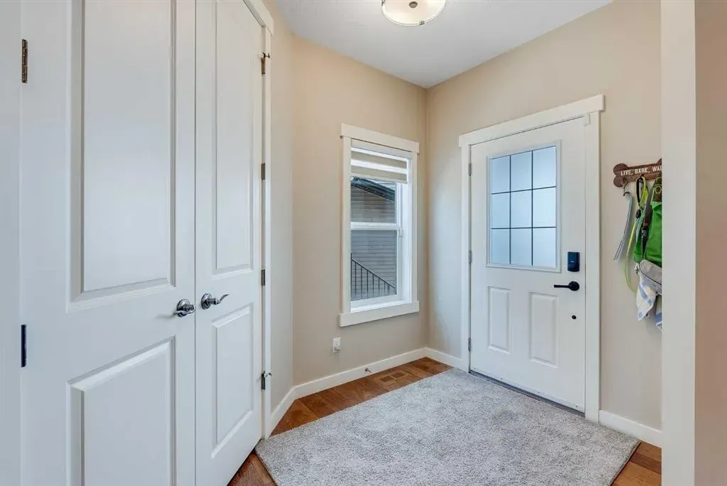 280 Nolancrest Heights NW