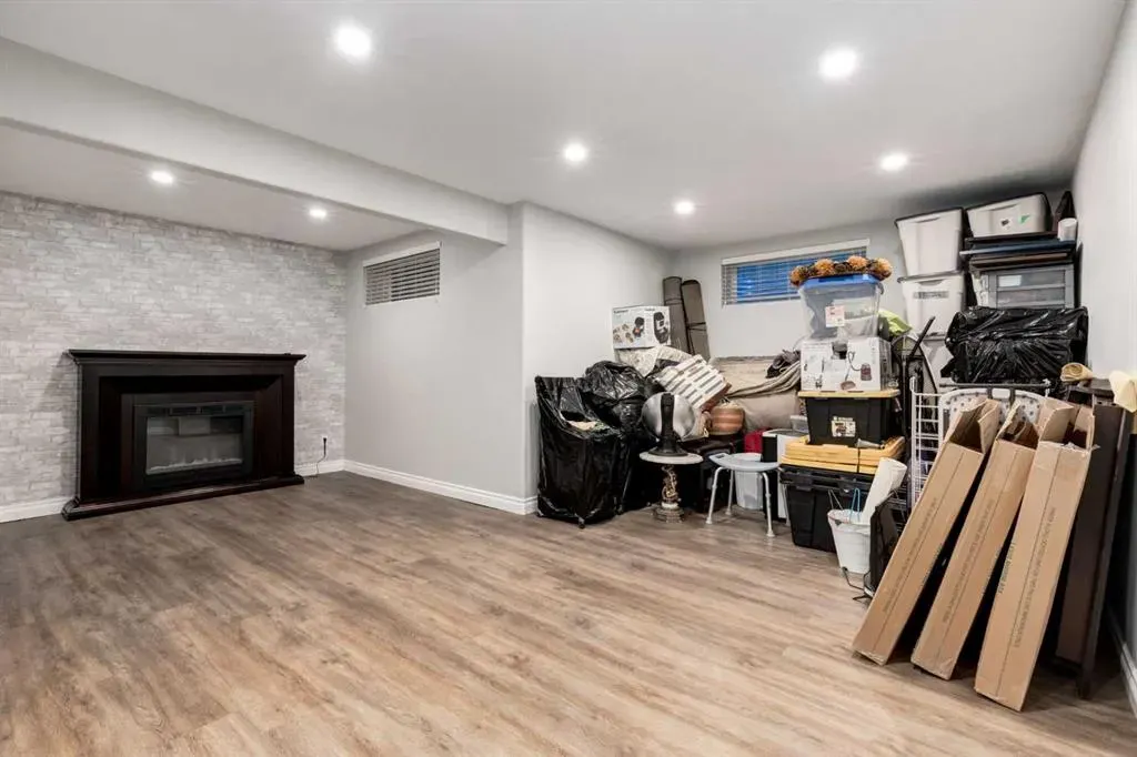 140 EVERGREEN Way SW