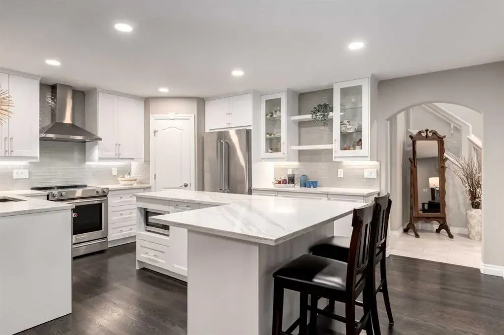 140 EVERGREEN Way SW