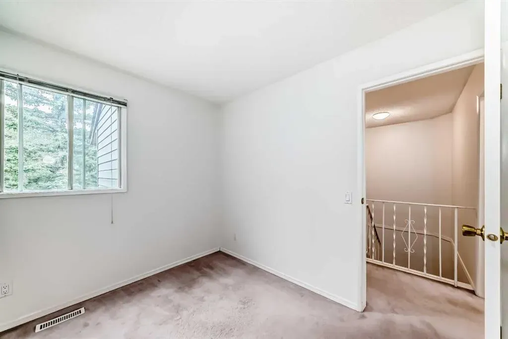 2520 Palliser Drive SW, #306