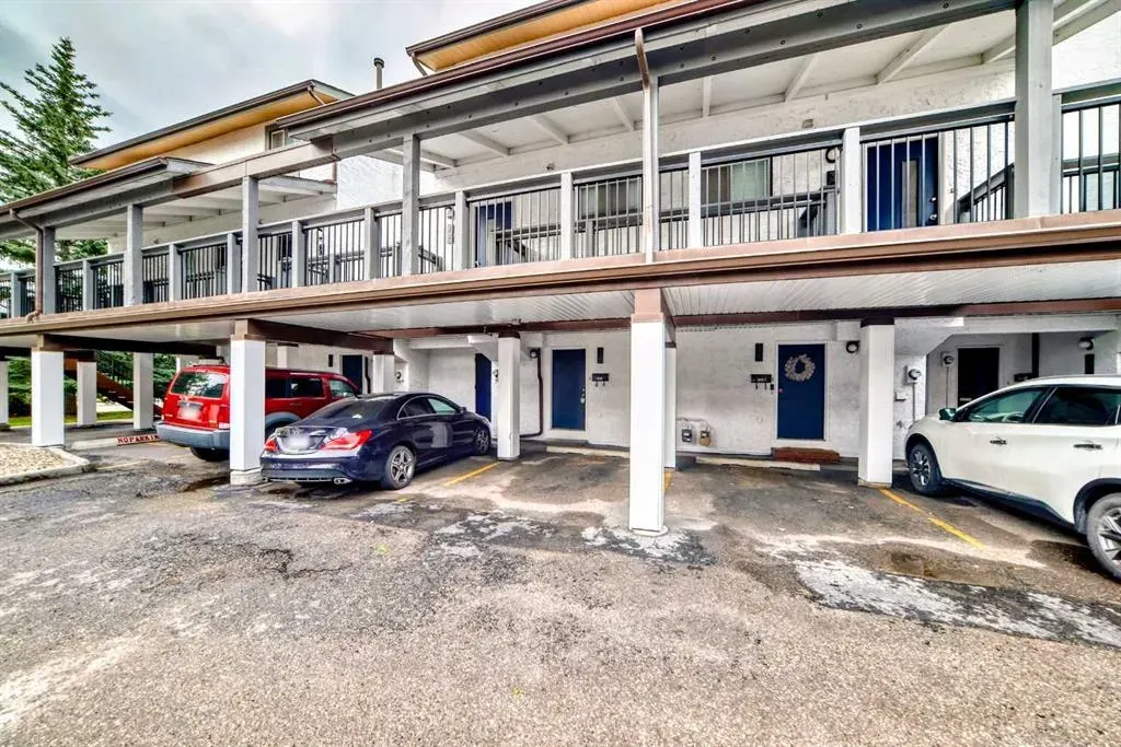 2520 Palliser Drive SW, #306