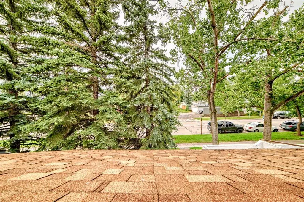 2520 Palliser Drive SW, #306