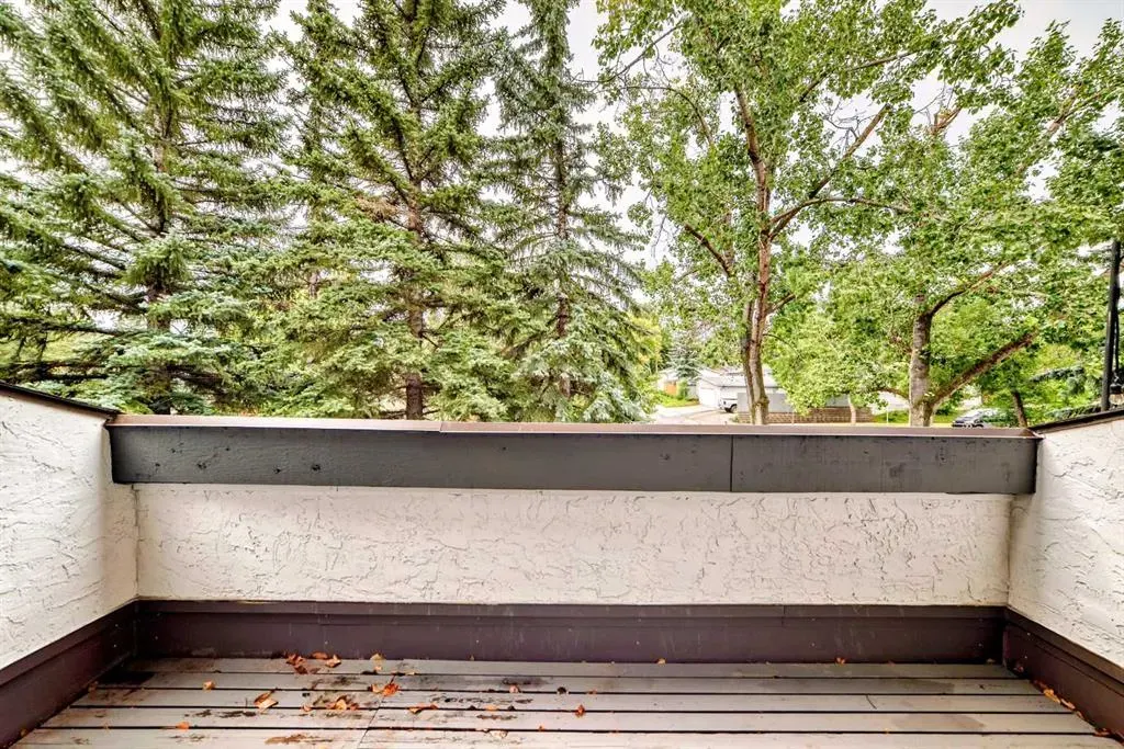 2520 Palliser Drive SW, #306