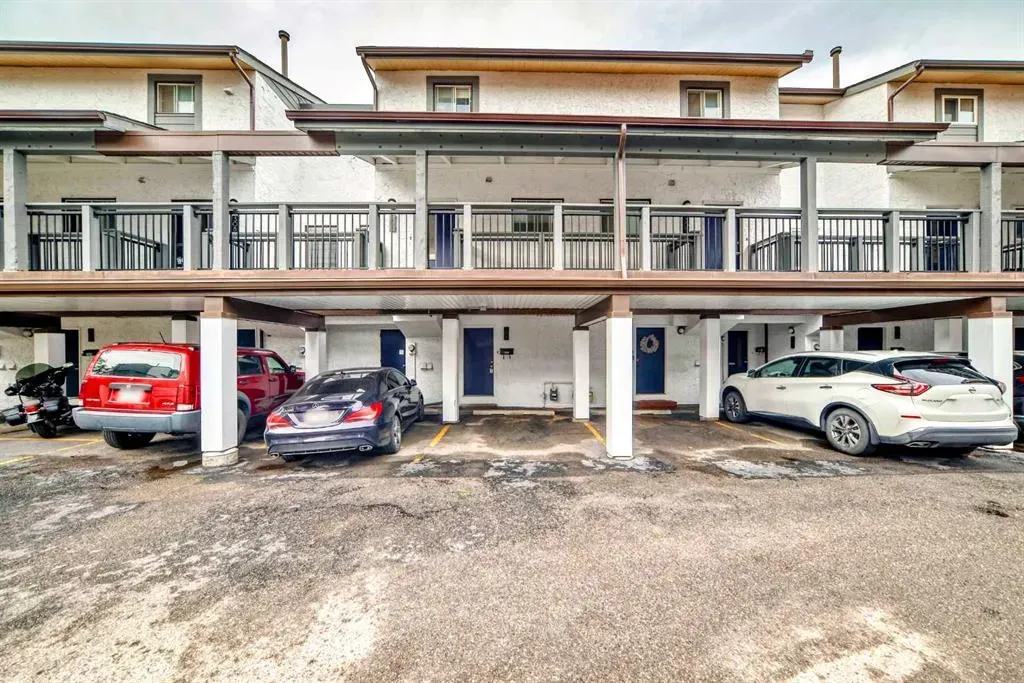 2520 Palliser Drive SW, #306