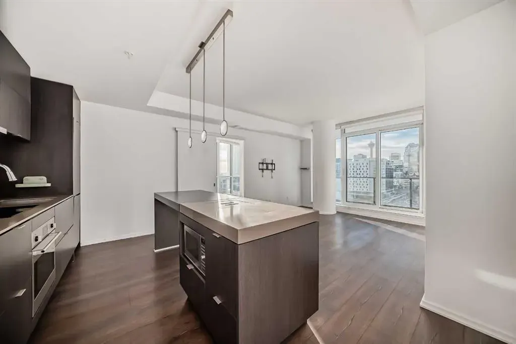 615 6 Avenue SE, #1002