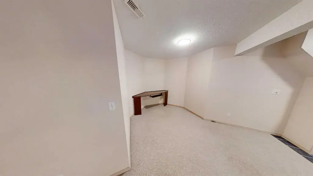 36 Chaparral Drive SE