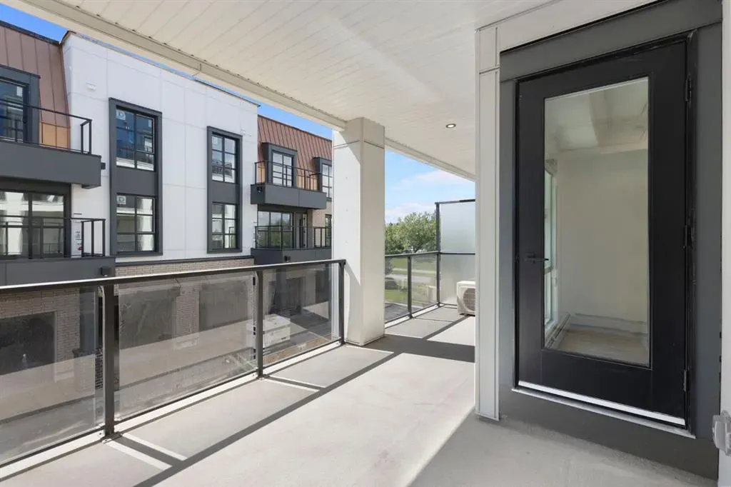 4270 Norford Avenue NW, #1204