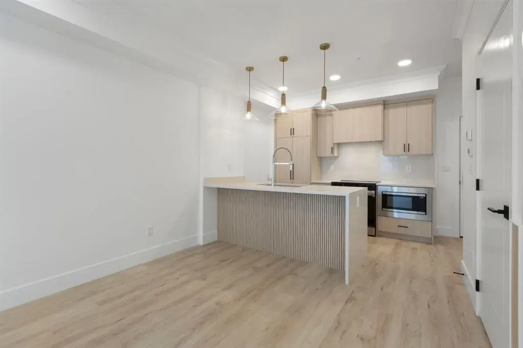 4270 Norford Avenue NW, #1204