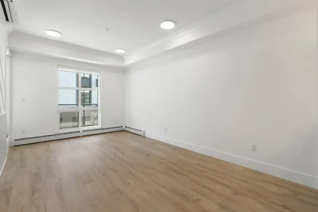 4270 Norford Avenue NW, #1204