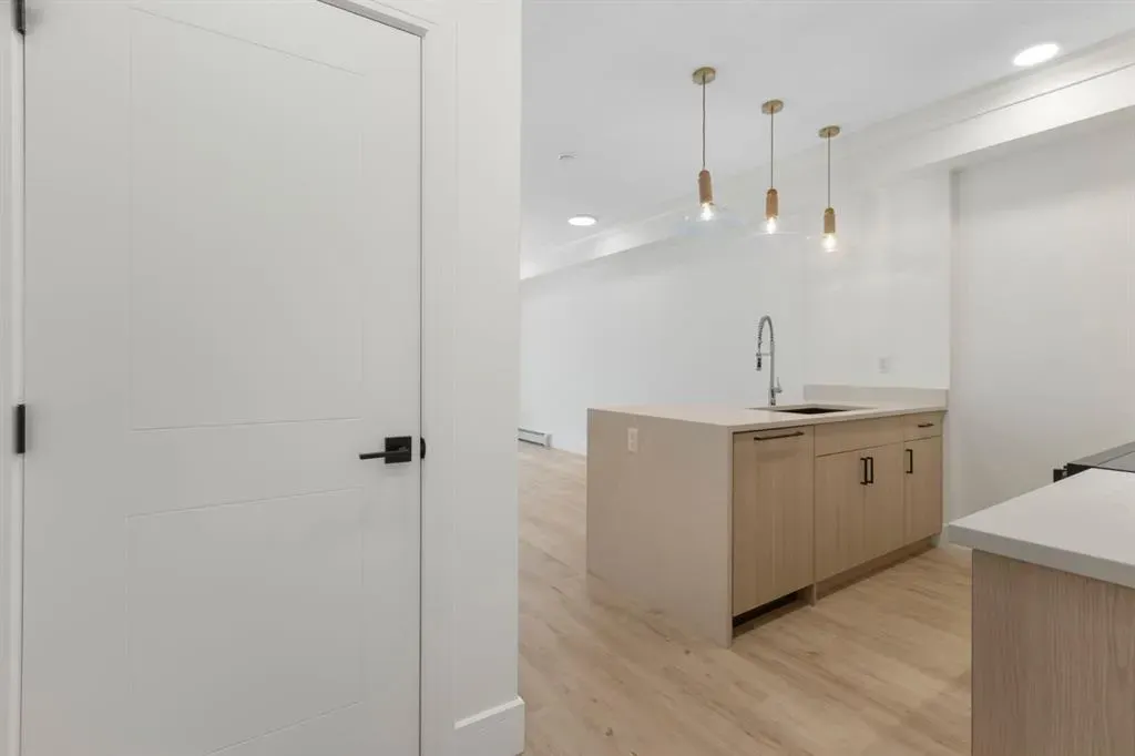 4270 Norford Avenue NW, #1204