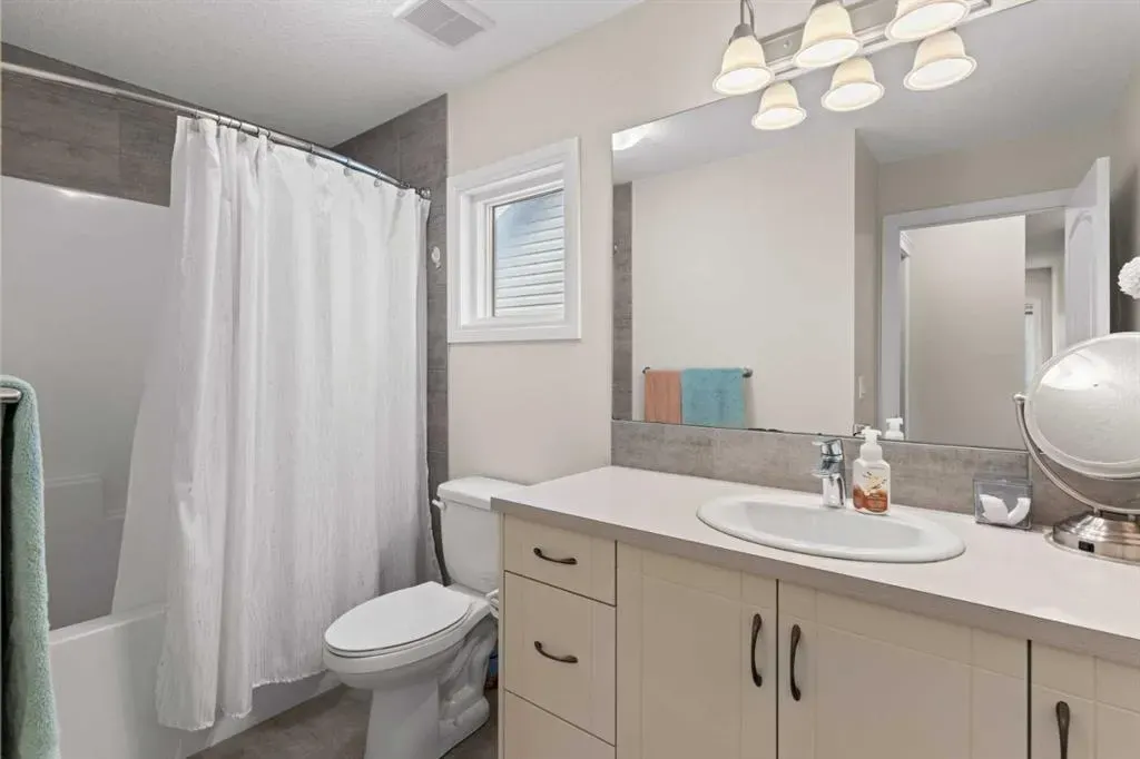 35 Evansglen Park NW