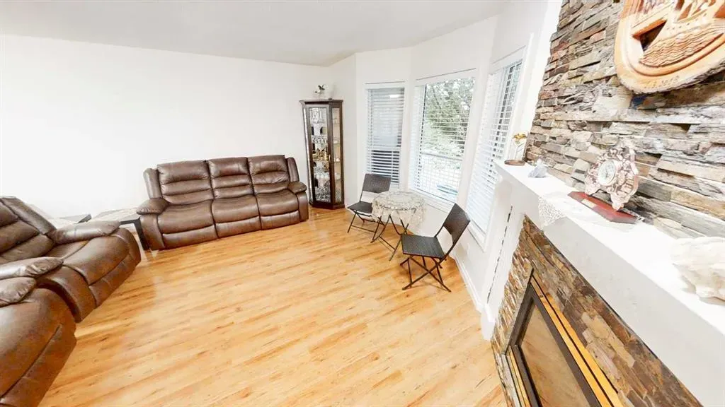 305 Sierra Morena Green SW