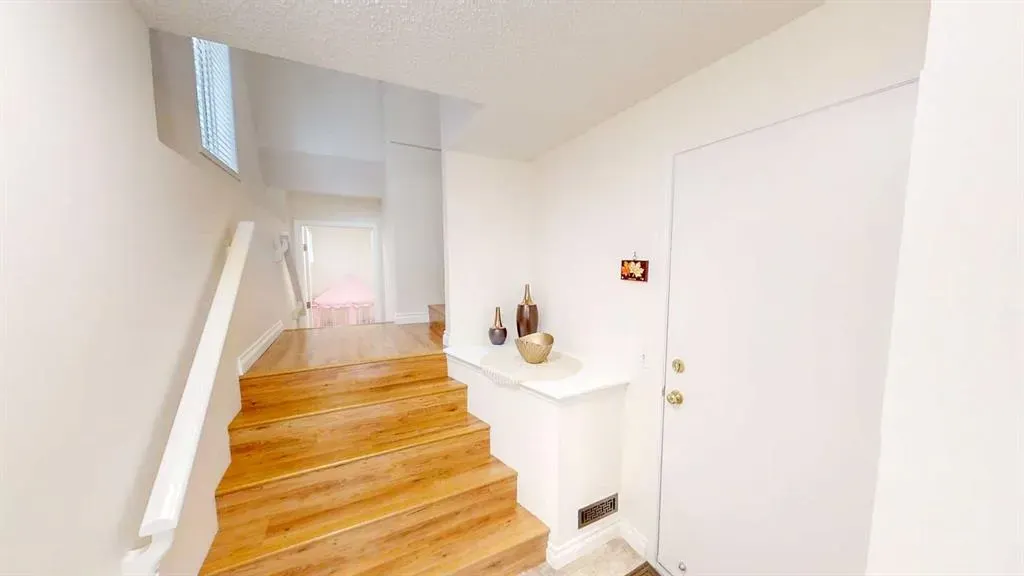 305 Sierra Morena Green SW