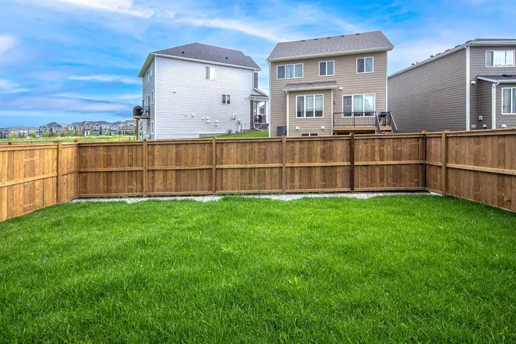 76 Yorkville Landing SW