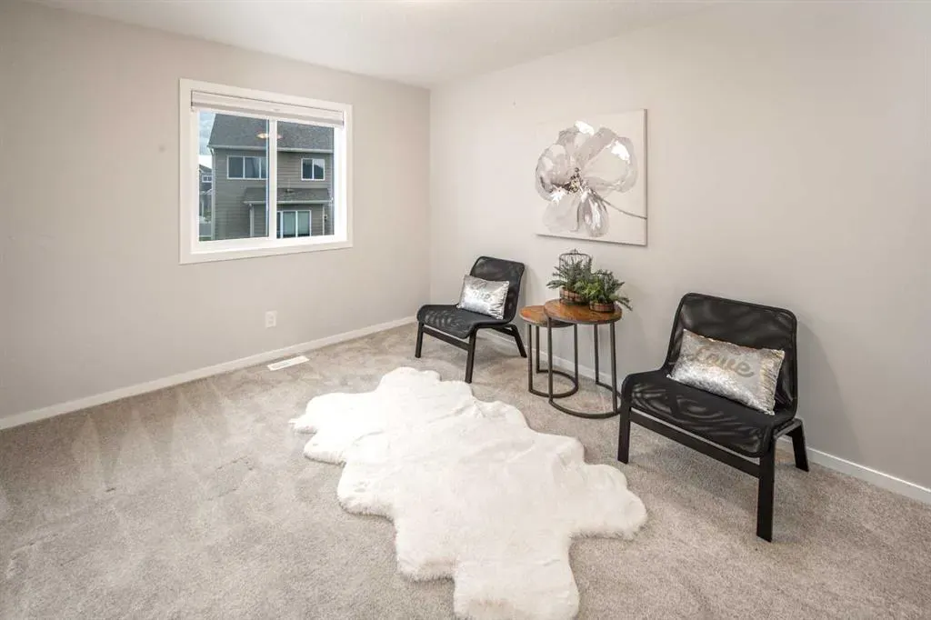 76 Yorkville Landing SW