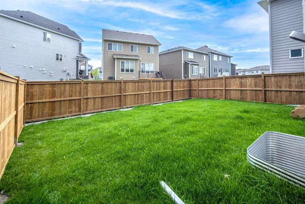 76 Yorkville Landing SW