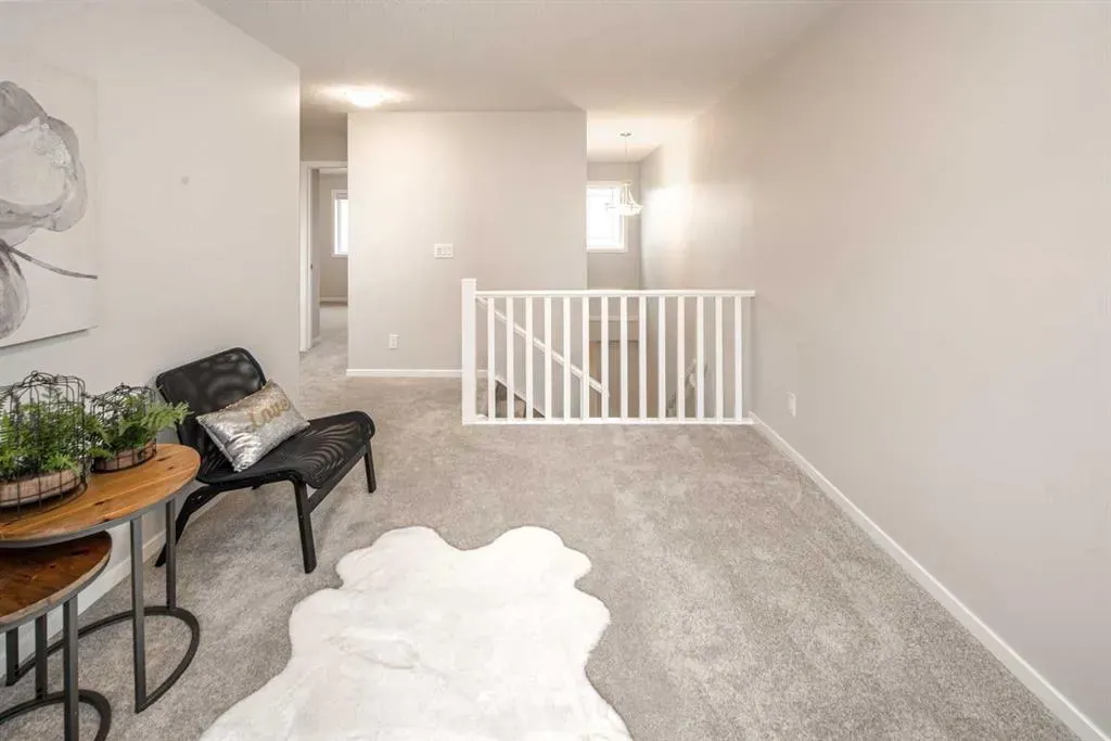 76 Yorkville Landing SW