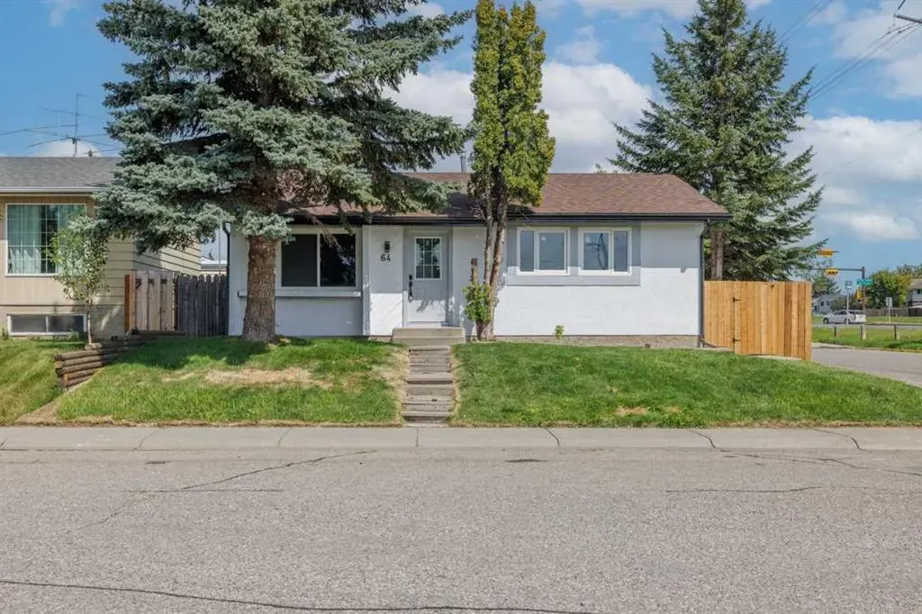 64 Malvern Crescent NE