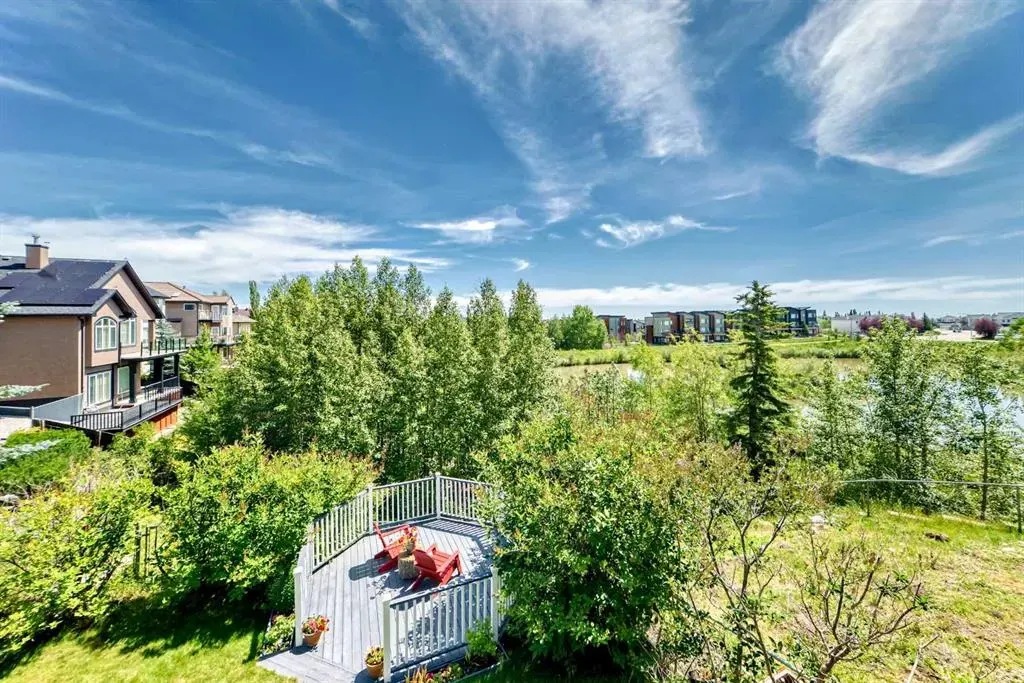 40 Royal Highland Court NW