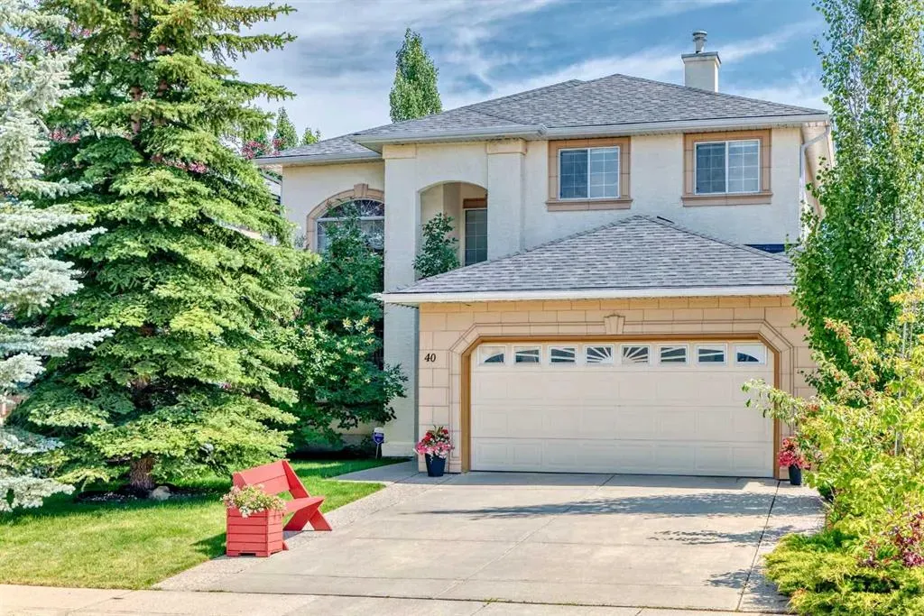 40 Royal Highland Court NW