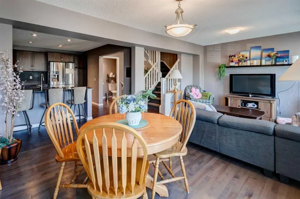 157 Windstone Avenue SW