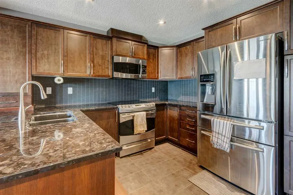 157 Windstone Avenue SW