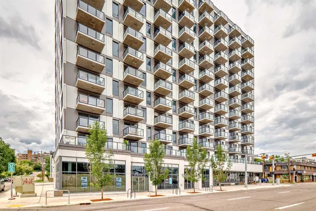 123 4 Street NE, #814