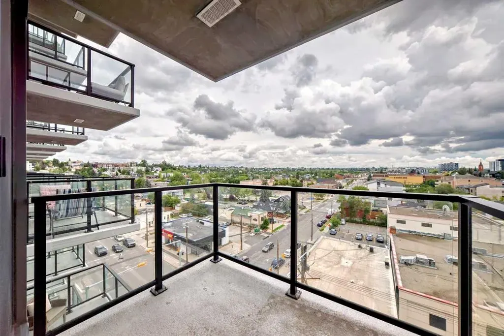 123 4 Street NE, #814