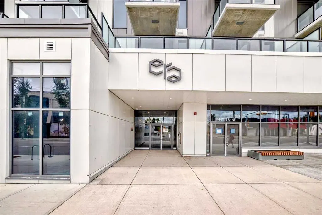 123 4 Street NE, #814